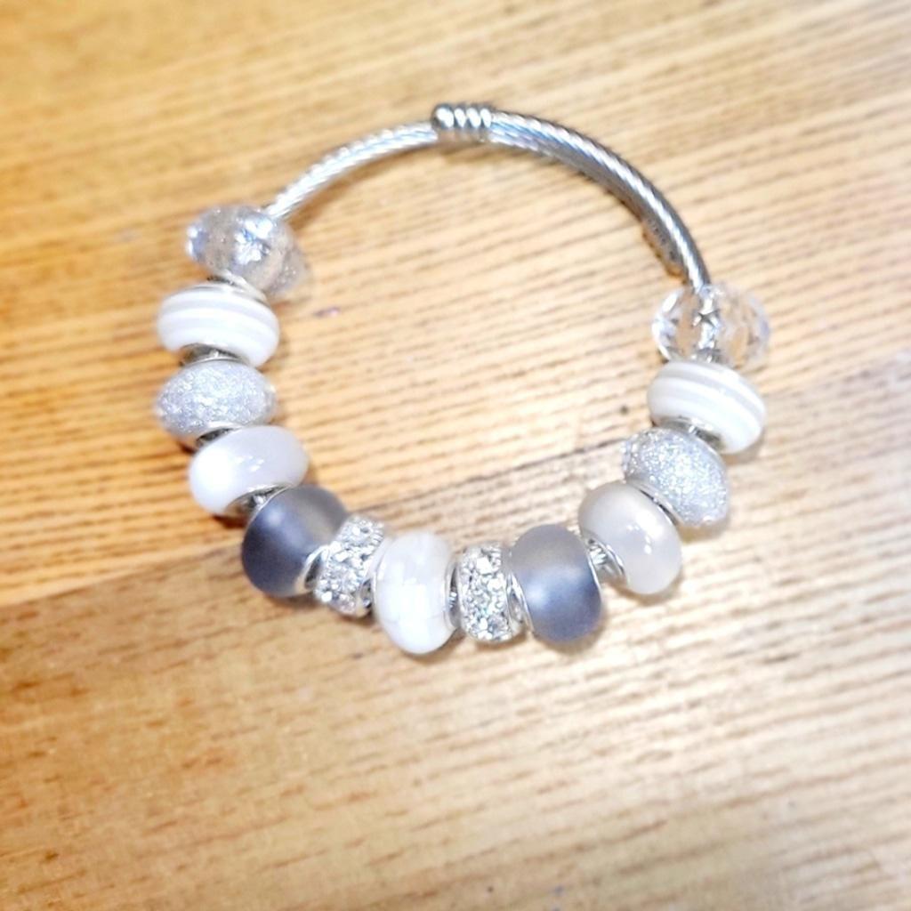 European Style Snake Coil Expandable Beaded Bracelet 7"